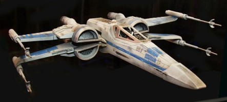 Un vrai X-Wing survole la France